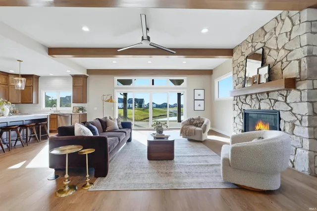 $824,900 | 2042 Burnt Lk Drive, Fort Wayne, IN 46814