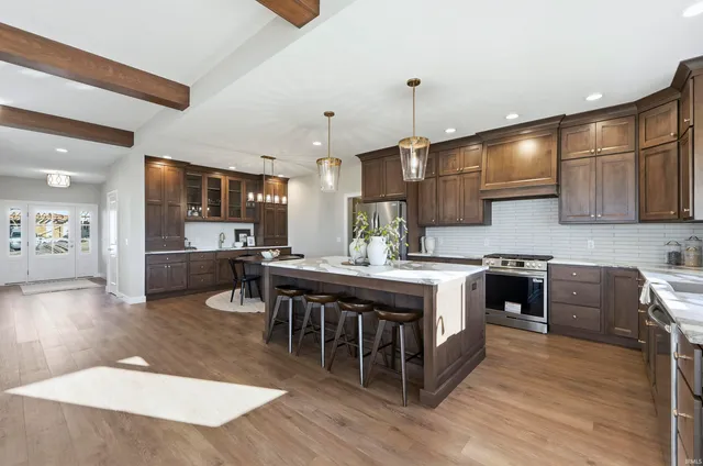 $824,900 | 2042 Burnt Lk Drive, Fort Wayne, IN 46814