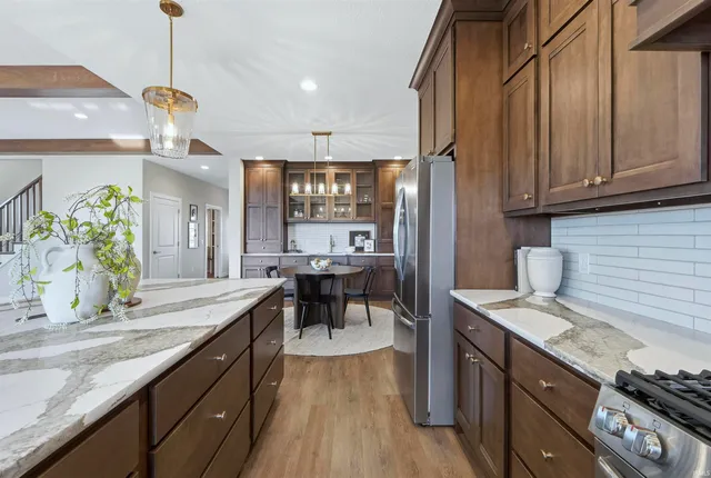 $824,900 | 2042 Burnt Lk Drive, Fort Wayne, IN 46814