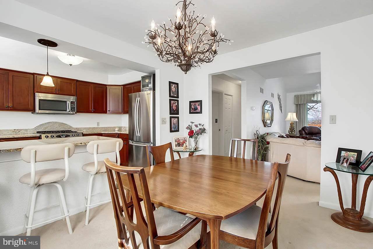 10 Greenleaf Road York, PA 17406 - Photo 7 of 25 Gallery Image 7