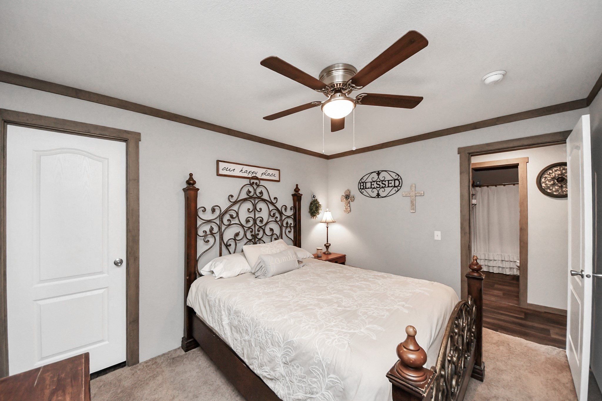 131 Kiowa Court Rosharon, TX 77583 - Photo 23 of 42 Cozy 2nd bedroom features a ceiling fan, plush carpet, and a walk in closet