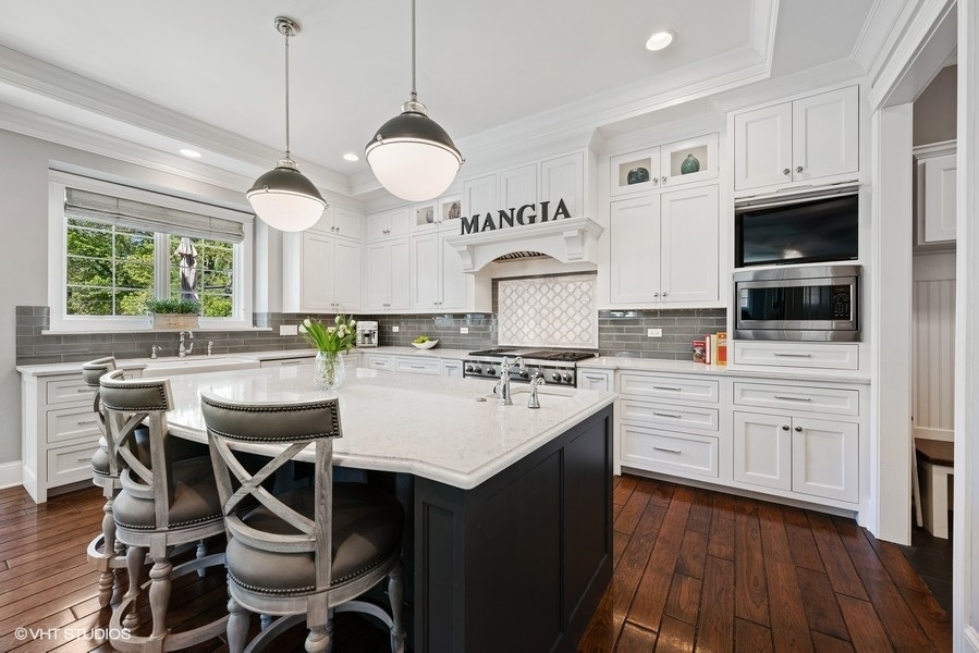 723 Wellner Road Naperville, IL 60540 - Photo 15 of 46