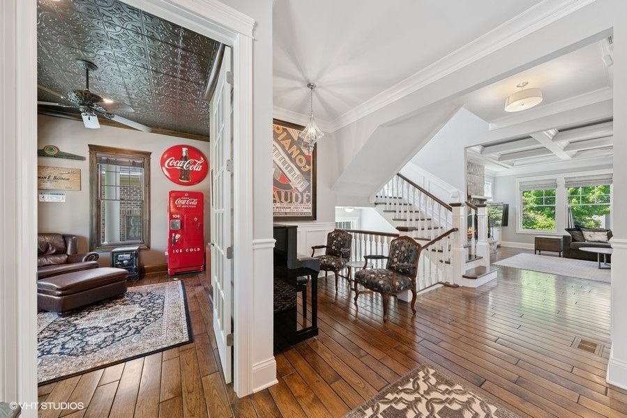 723 Wellner Road Naperville, IL 60540 - Photo 3 of 46