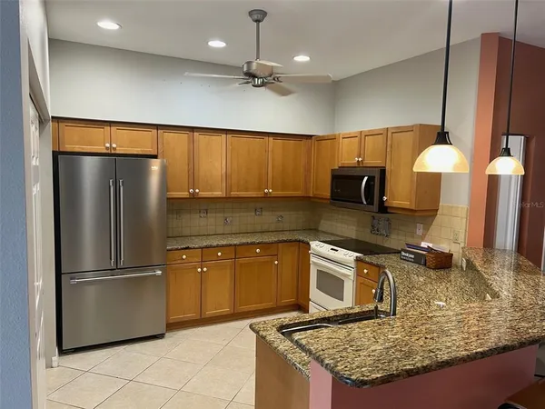 $2,500 | 6444 7th Ave Circle West, Unit 6444, Bradenton, FL 34209