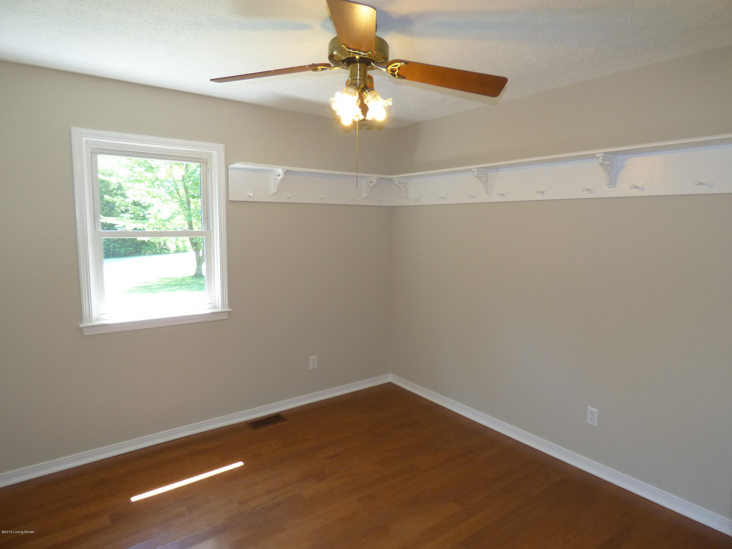 905 Cundiff Hollow Road Lebanon Junction, KY 40150 - Photo 18 of 51 P1170413