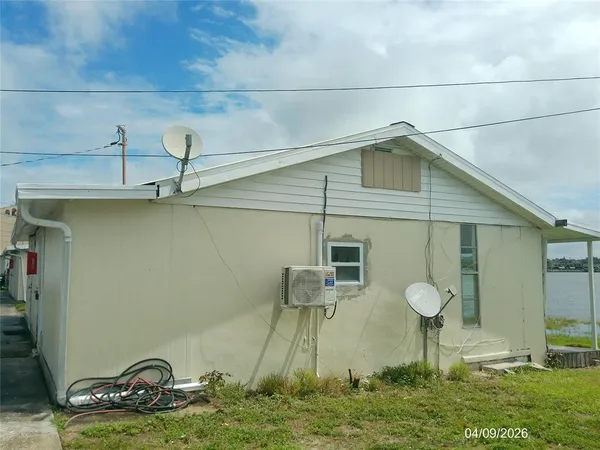 $800 | 1111 Cypress Gardens Boulevard, Unit 12, Winter Haven, FL 33884