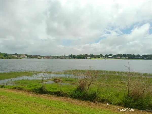 $800 | 1111 Cypress Gardens Boulevard, Unit 12, Winter Haven, FL 33884