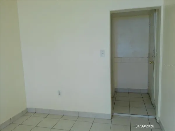 $800 | 1111 Cypress Gardens Boulevard, Unit 12, Winter Haven, FL 33884