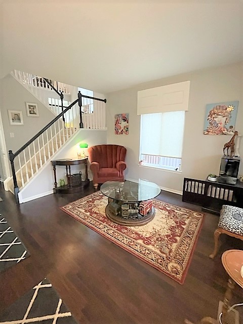 308 Richfield Trail Romeoville, IL 60446 - Photo 3 of 18 a living room with furniture and a table