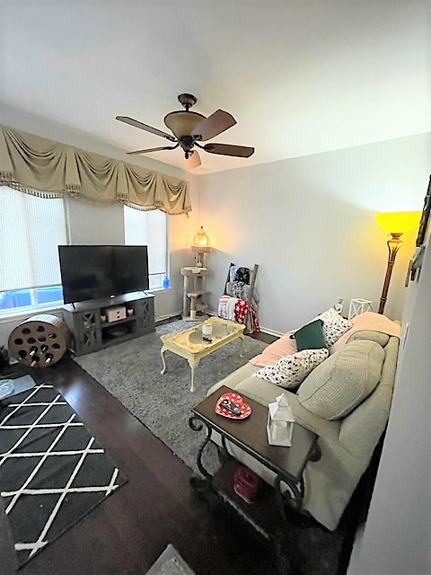 308 Richfield Trail Romeoville, IL 60446 - Photo 7 of 18 a room with furniture and a flat screen tv