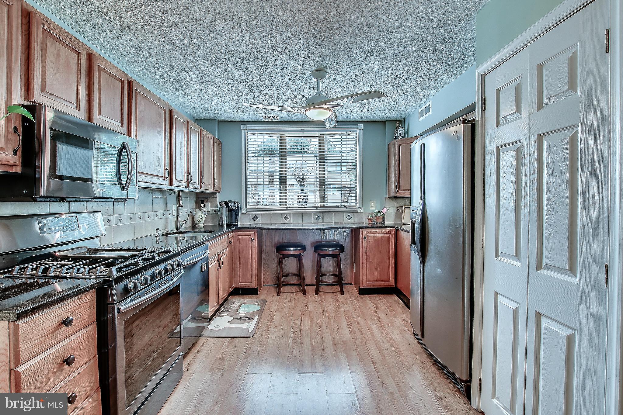 4280 Lawnside Road Philadelphia, PA 19154 - Photo 8 of 36 Updated Kitchen