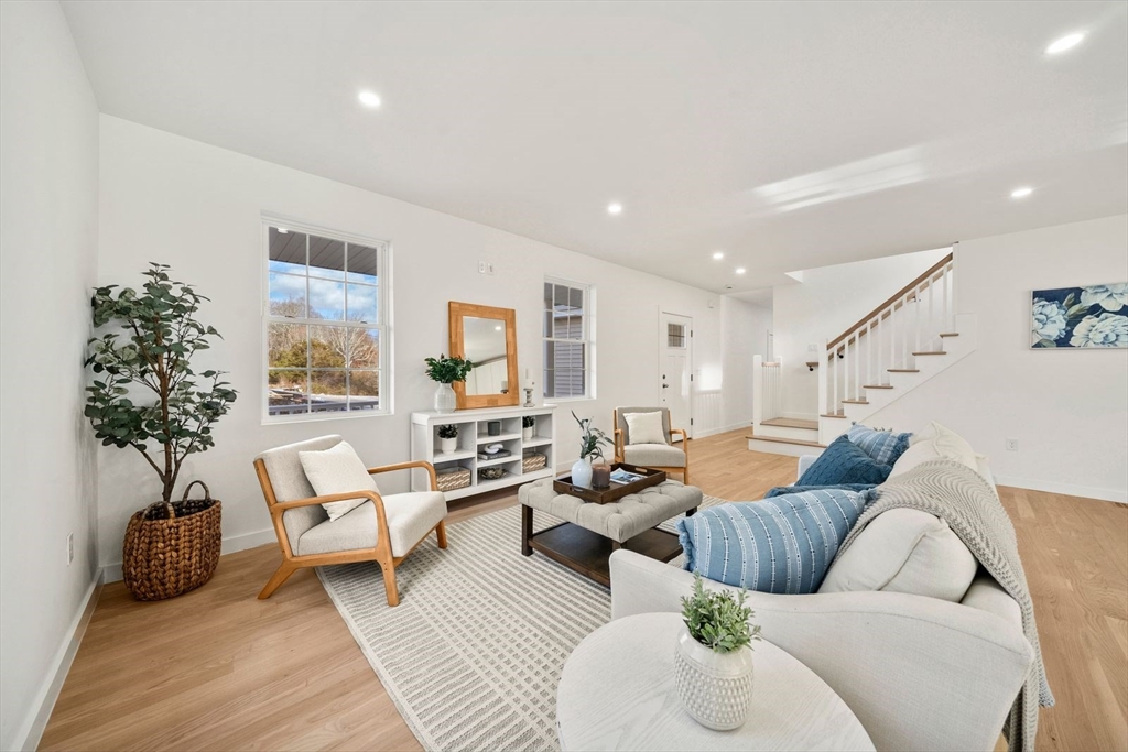 441 Old County Road Westport, MA 02790 - Photo 3 of 23