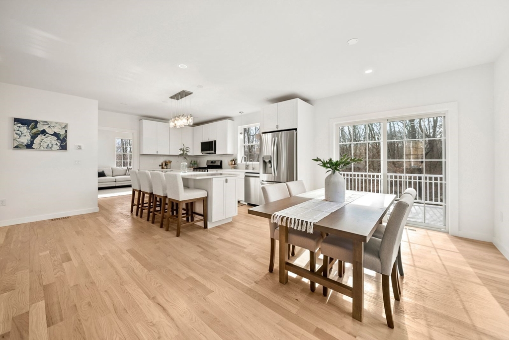 441 Old County Road Westport, MA 02790 - Photo 4 of 23