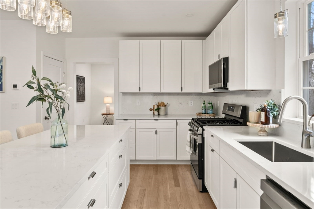 441 Old County Road Westport, MA 02790 - Photo 7 of 23