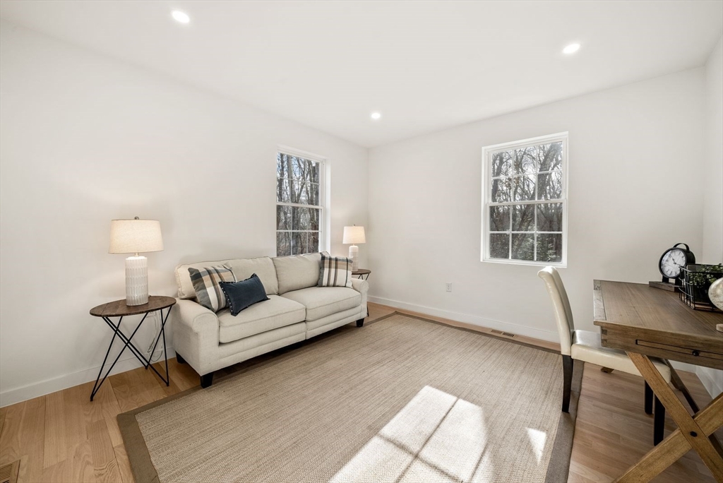 441 Old County Road Westport, MA 02790 - Photo 8 of 23