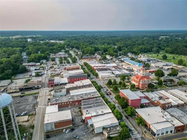 a picture of city view with houses