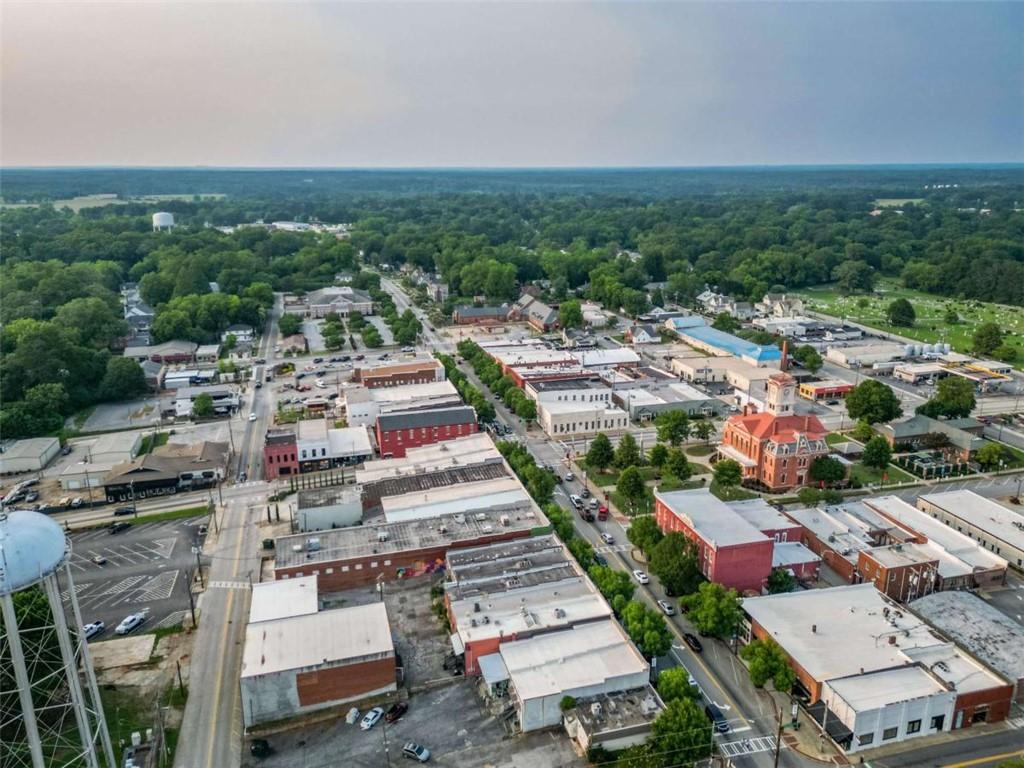 407 Wall Street Monroe, GA 30655 - Photo 41 of 51 a picture of city view with houses