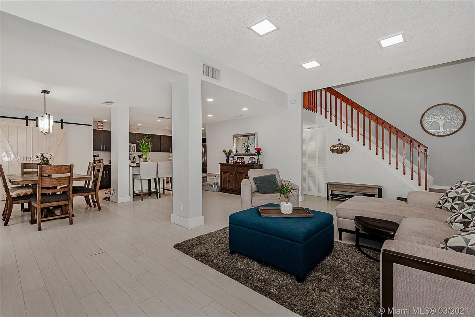 501 Racquet Club Road, Unit 62 Weston, FL 33326 - Photo 6 of 29