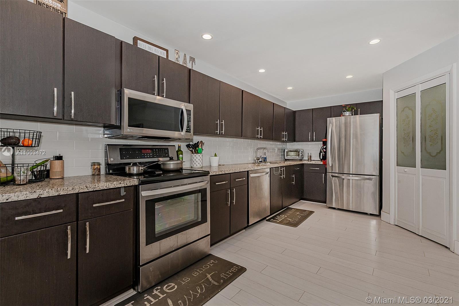 501 Racquet Club Road, Unit 62 Weston, FL 33326 - Photo 10 of 29