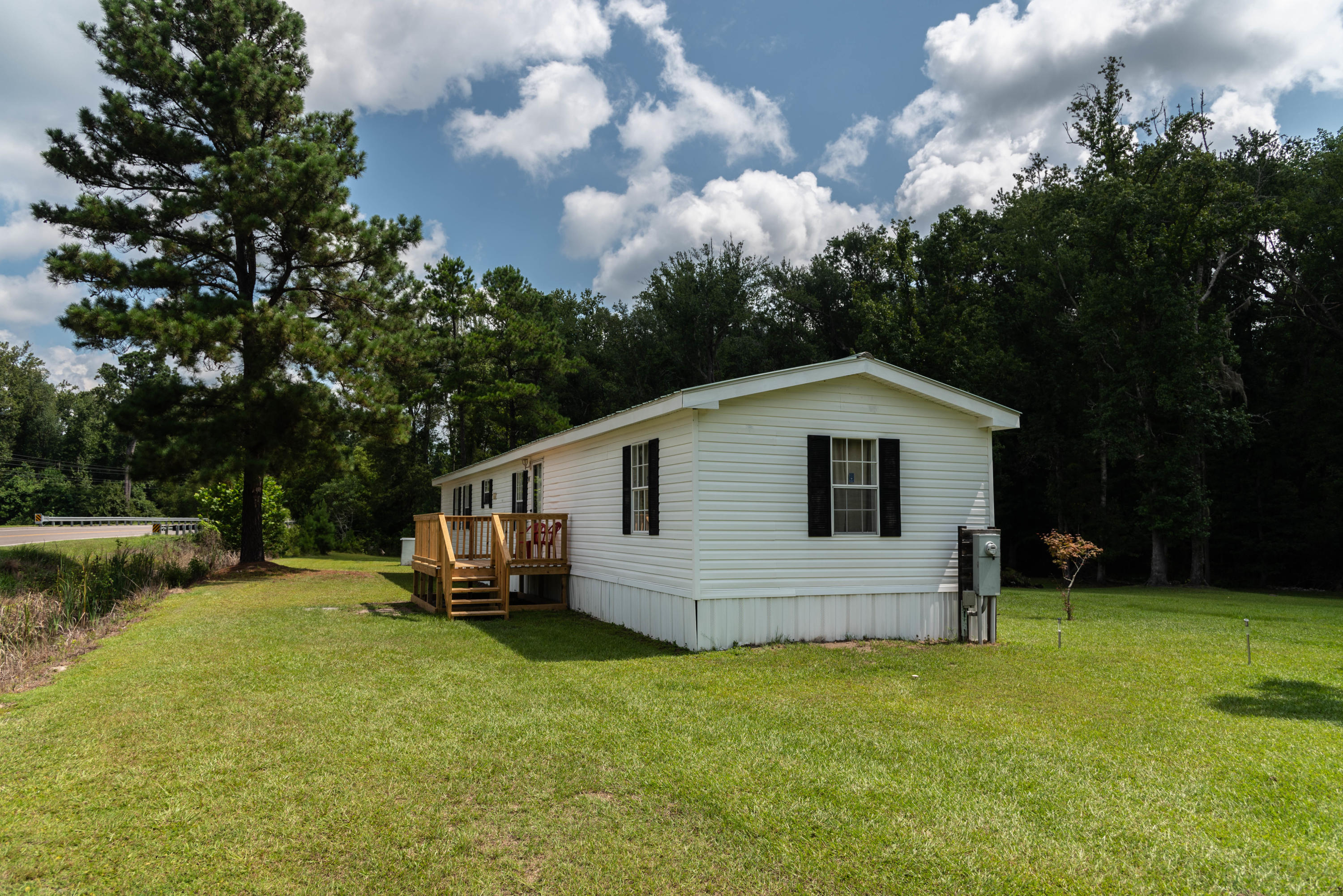 542 State Rd S-15-129 Walterboro, SC 29488 - Photo 2 of 24 DSC_4207