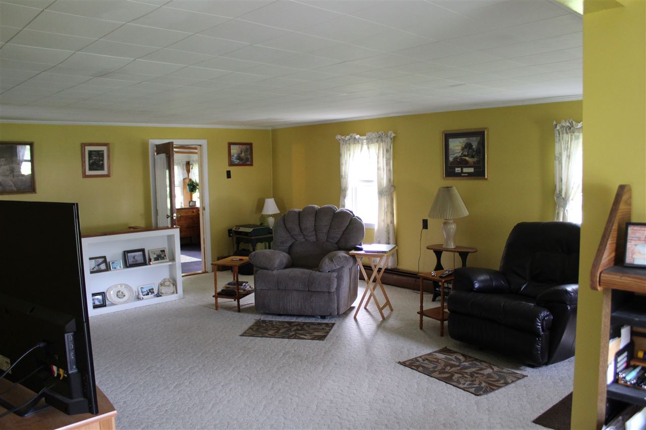 20 Old Rochester Road Dover, NH 03820 - Photo 8 of 35