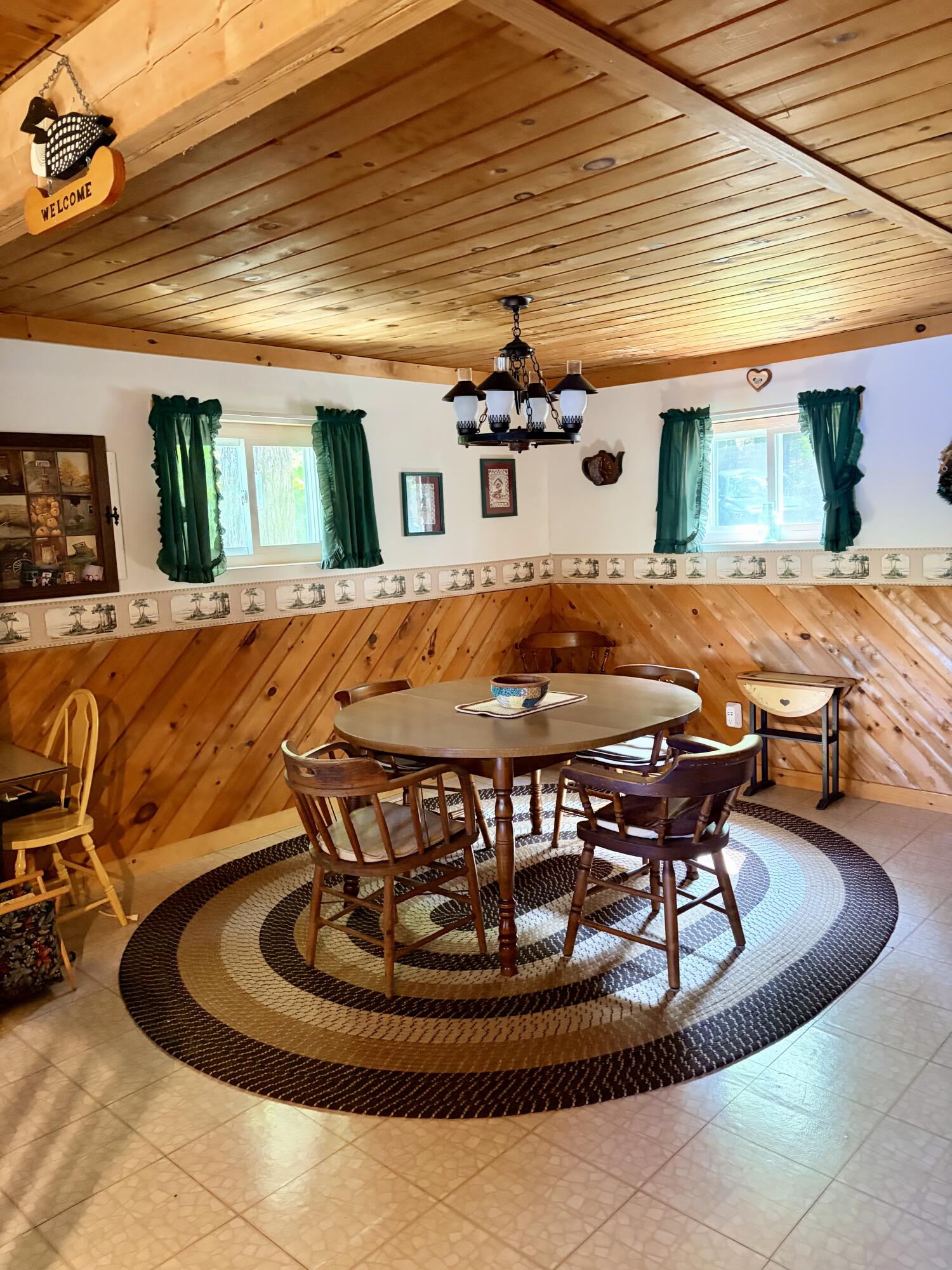 563 Lakeview Road Topsfield, ME 04490 - Photo 22 of 44 Dining room