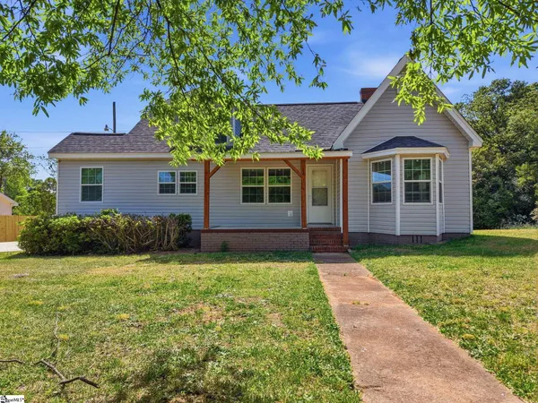 $285,000 | 26 Blackstock Road, Inman, SC 29349