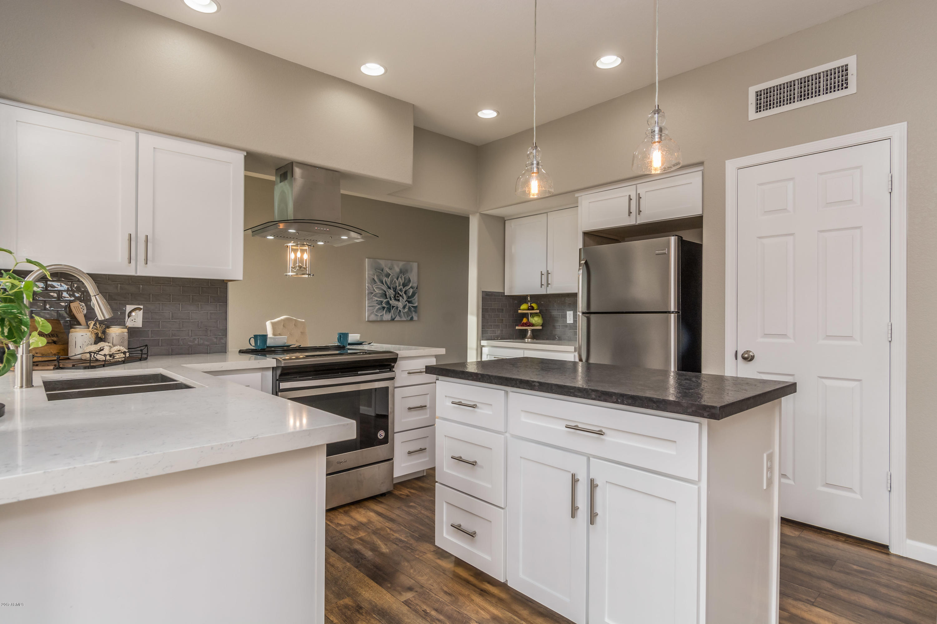 177 West Colt Road Tempe, AZ 85284 - Photo 8 of 29 DSC_2050-Edit