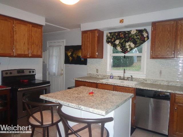 287 Morton Street Romeo, MI 48065 - Photo 5 of 22 31335841-4.JPG
