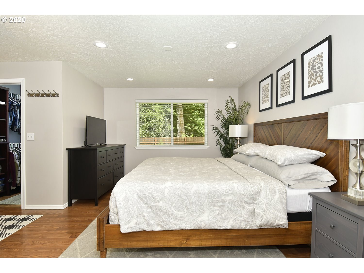 8348 Southwest Tygh Loop Tualatin, OR 97062 - Photo 9 of 19 Gallery Image 9