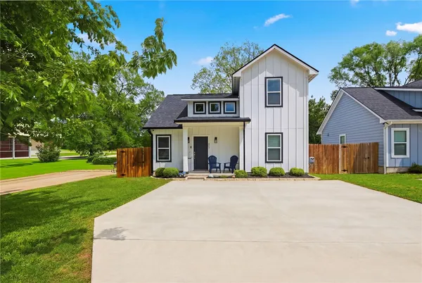 $255,000 | 507 North Logan Avenue, Bryan, TX 77803