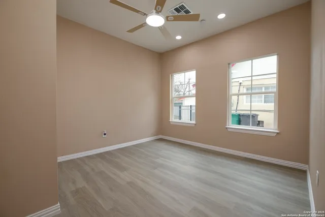 $1,950 | 1411 McKinley Avenue, San Antonio, TX 78210