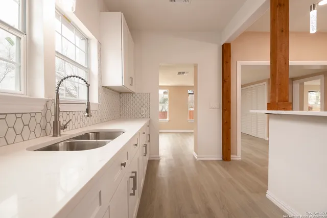 $1,950 | 1411 McKinley Avenue, San Antonio, TX 78210