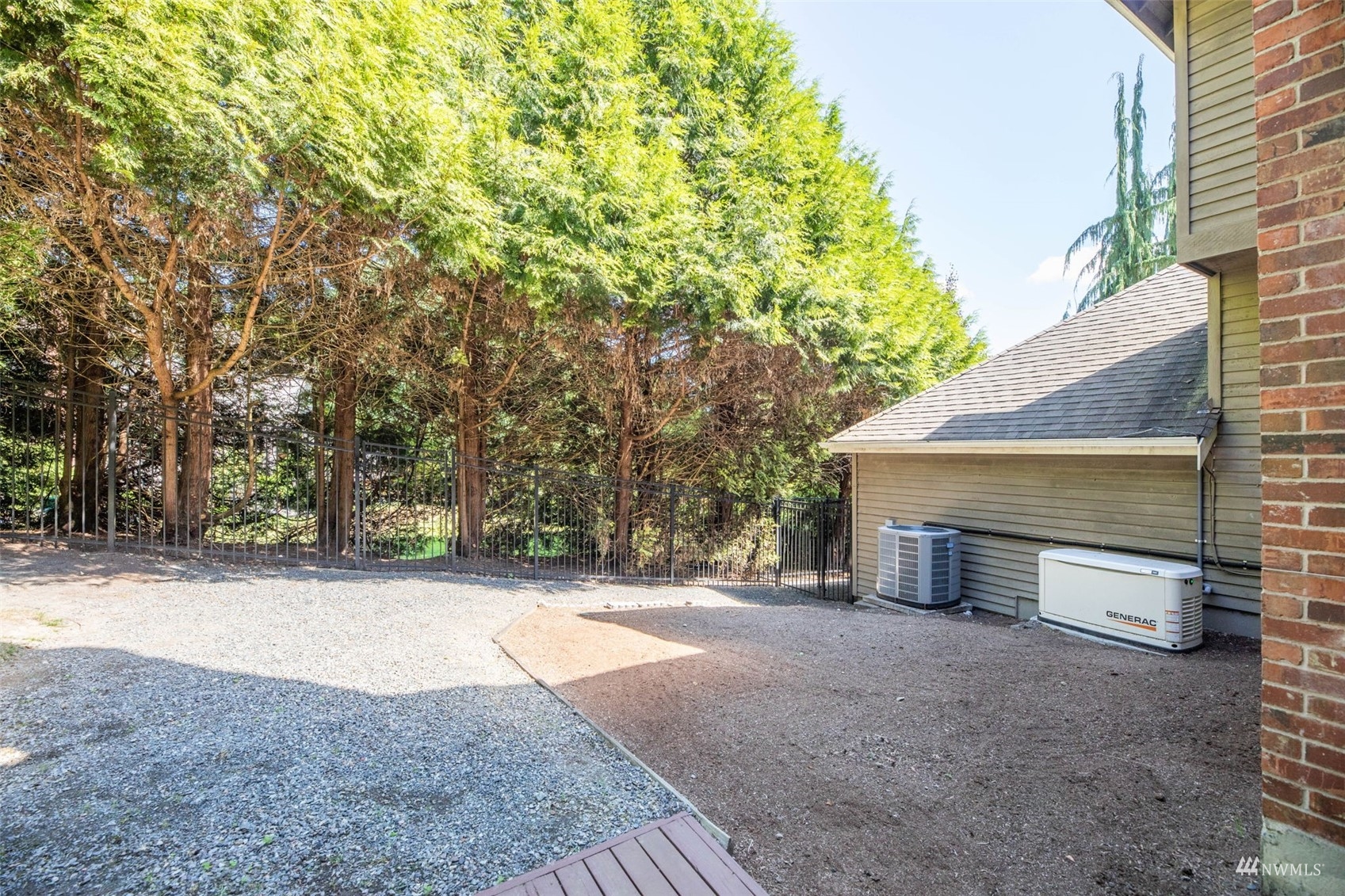 21118 50th Drive Southeast Bothell, WA 98021 - Photo 38 of 40 Gallery Image 38