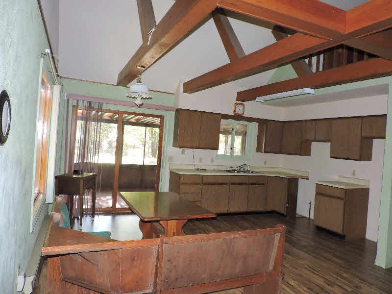 3637 North Tower Beach Road Pinconning, MI 48650 - Photo 11 of 31 Gallery Image 11
