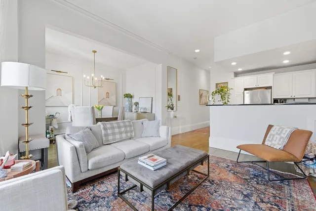 $4,950 | 80 West Concord Street, Unit 3, Boston, MA 02118