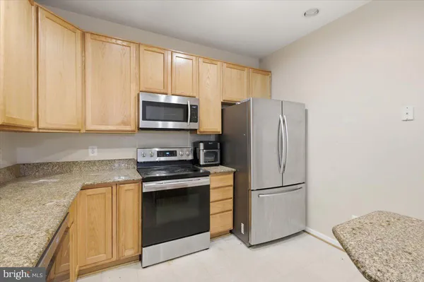 $2,700 | 6914 South Dewey Court, Fredericksburg, VA 22407