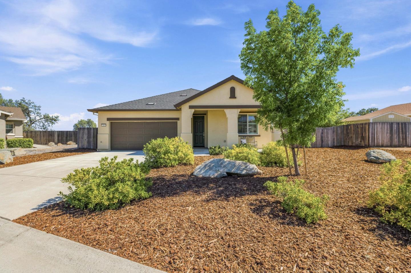 216 Raccoon Hollow Loop Copperopolis, CA 95228 - Photo 1 of 46
