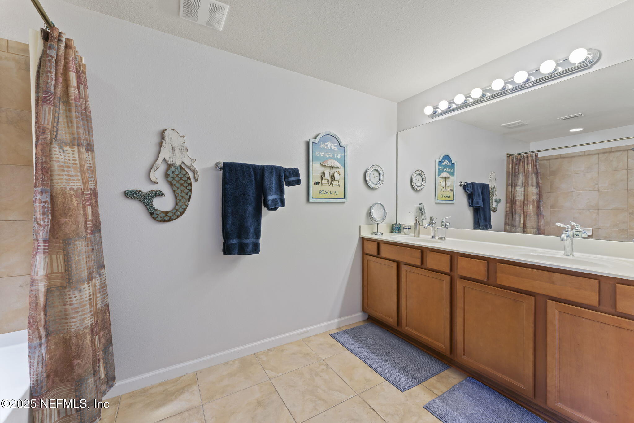 6881 Roundleaf Drive Jacksonville, FL 32258 - Photo 16 of 34 primary bathroom