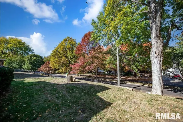 $227,900 | 808 Park Avenue, Pekin, IL 61554