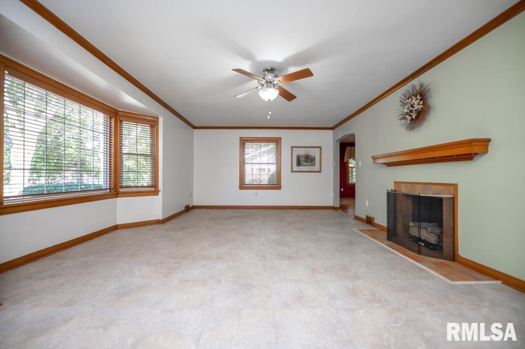 808 Park Avenue Pekin, IL 61554 - Photo 17 of 54