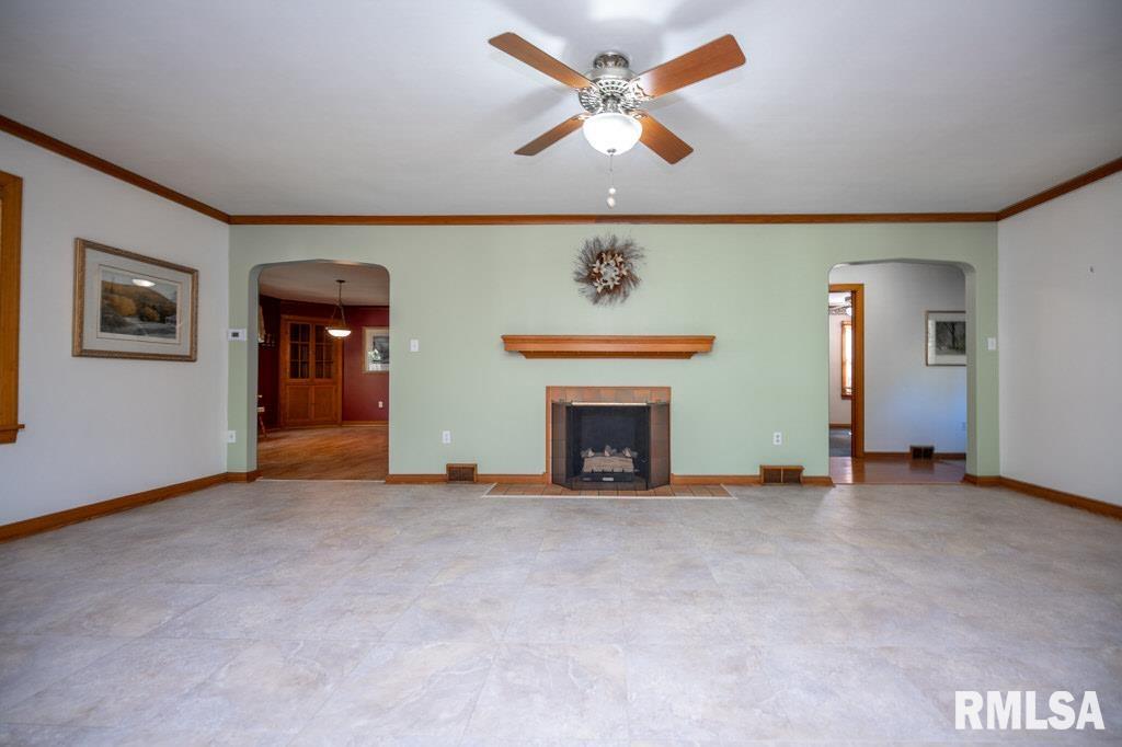 808 Park Avenue Pekin, IL 61554 - Photo 19 of 54