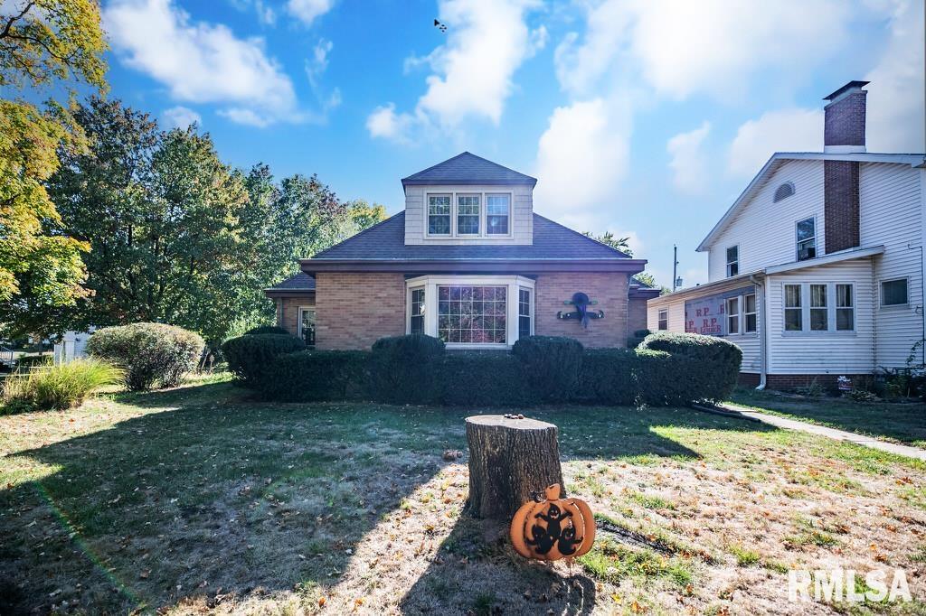 808 Park Avenue Pekin, IL 61554 - Photo 3 of 54