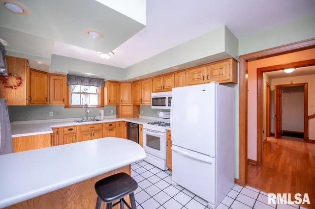 $227,900 | 808 Park Avenue, Pekin, IL 61554