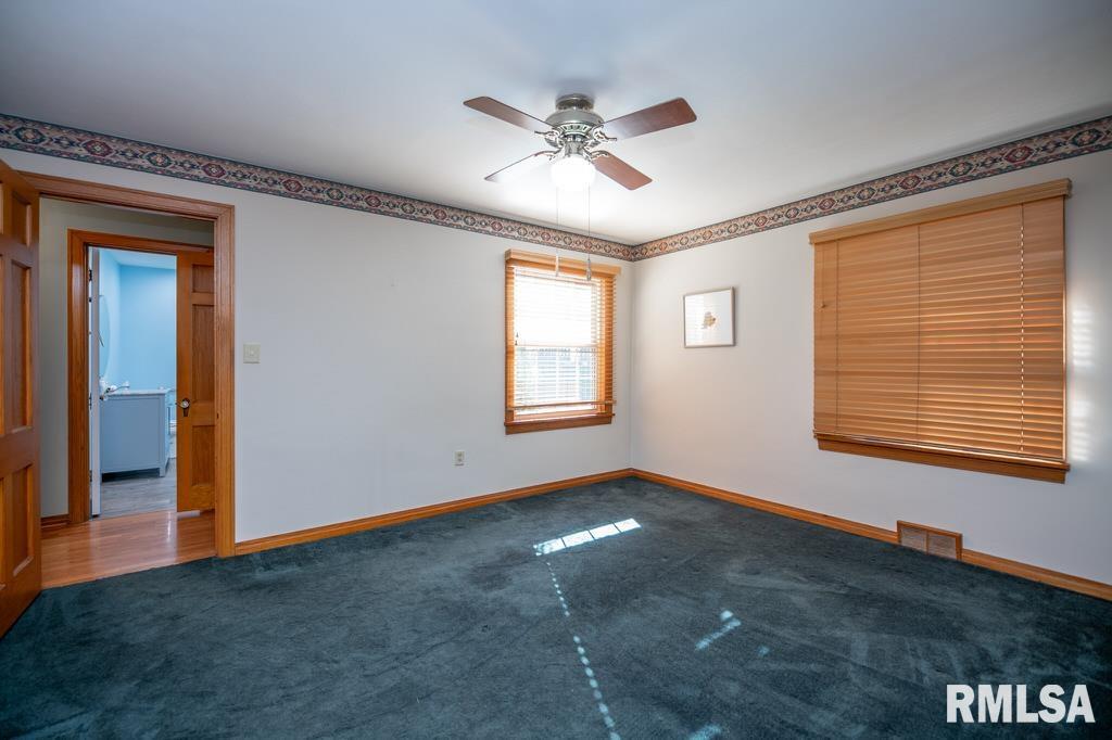 808 Park Avenue Pekin, IL 61554 - Photo 33 of 54