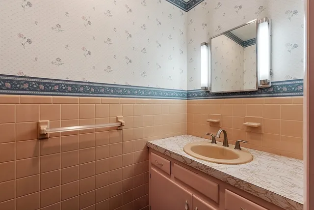 $380,000 | 31 Locke Avenue, Athol, MA 01331