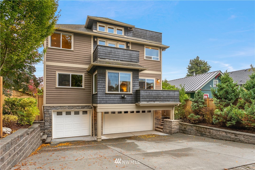 110 N 50th Street Seattle, WA 98103 - Photo 25 of 25 a view of a house with a garage