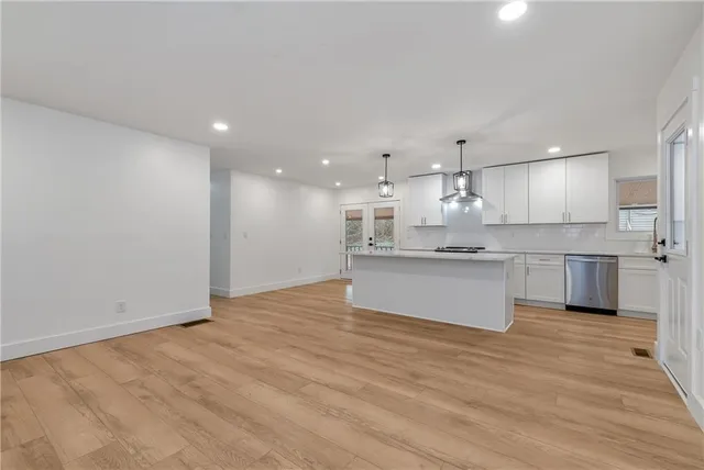 $2,400 | 3852 Pin Oak Circle, Doraville, GA 30340