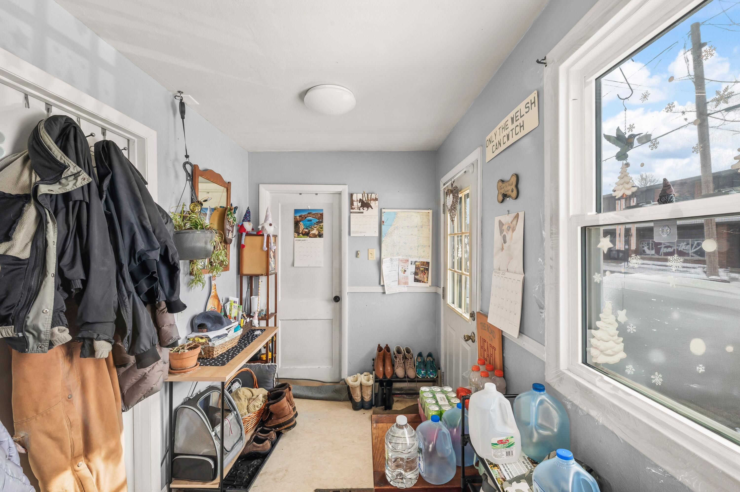 125 South Cayuga Street Buchanan, MI 49107 - Photo 4 of 12 Unit E mudroom