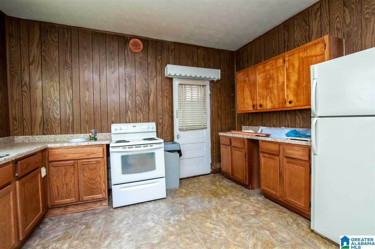 1224 16th Place Southwest Birmingham, AL 35211 - Photo 6 of 22
